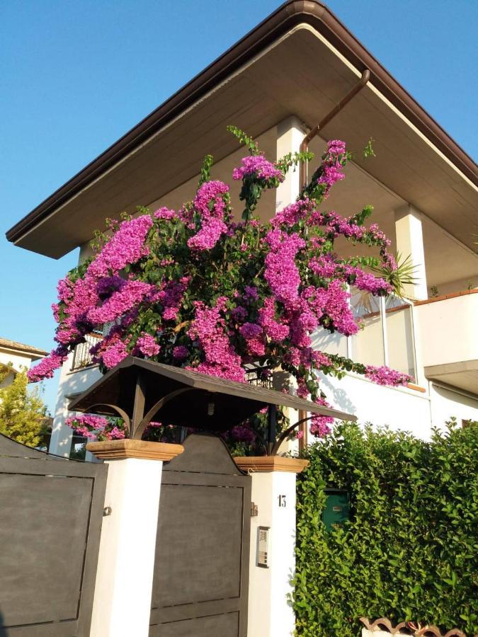 La Bouganville Di Sante E Rosa Manoppello Bagian luar foto